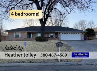 2203 W Club Rd, Duncan, OK 73533