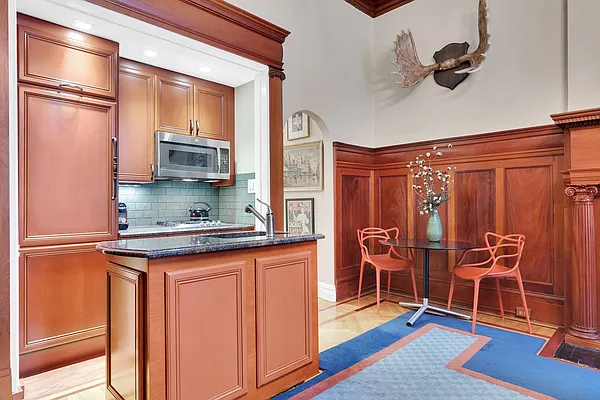 Rented by Compass | media 9