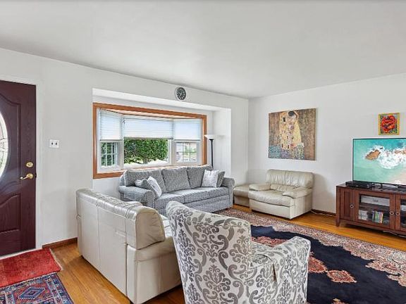 4th image of 2114 Conwell Ave #2115