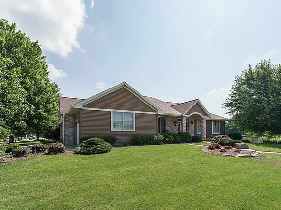 3rd image of 4138 Huntinghorne Dr