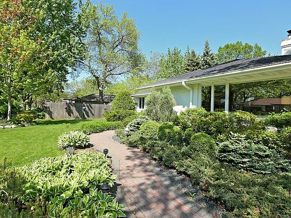 Meticulous Landscaping 