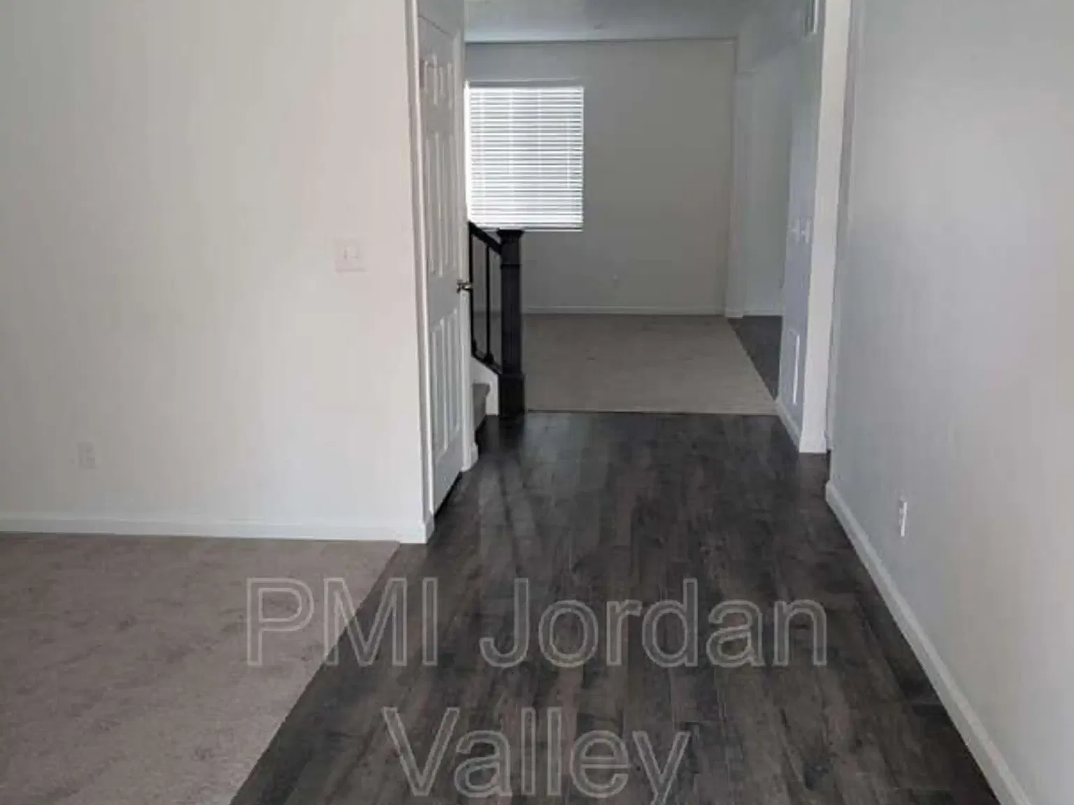 2123 N Wallflower Drive — Photo 4