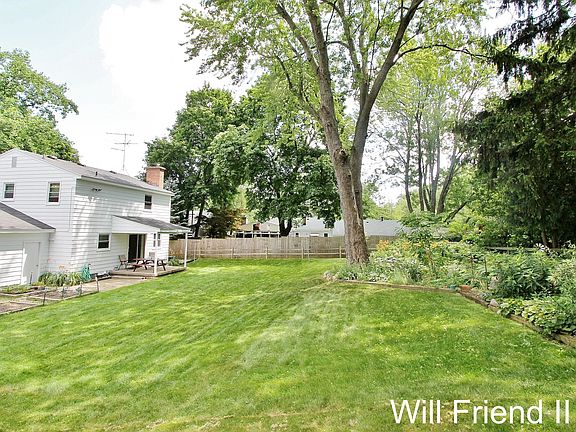 5th image of 1474 Derbyshire St SE