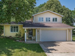 9413 Winston Ave, Urbandale, IA 50322