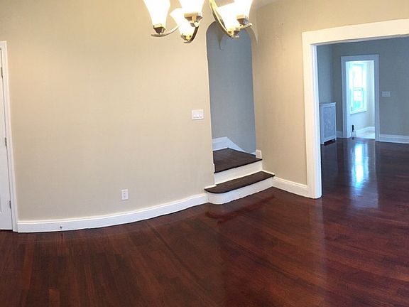 2nd image of 8926 188th St