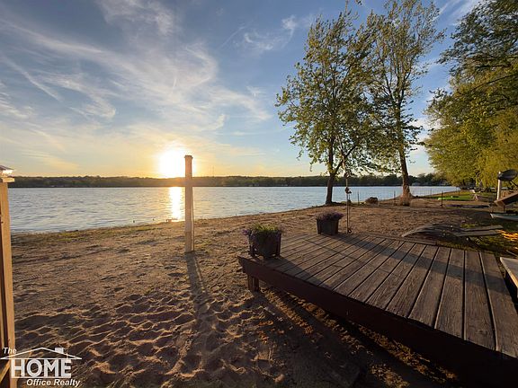 4th image of 2032 Howard Point Dr