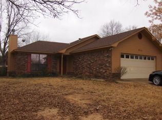 913 Rena Rd, Van Buren, AR 72956