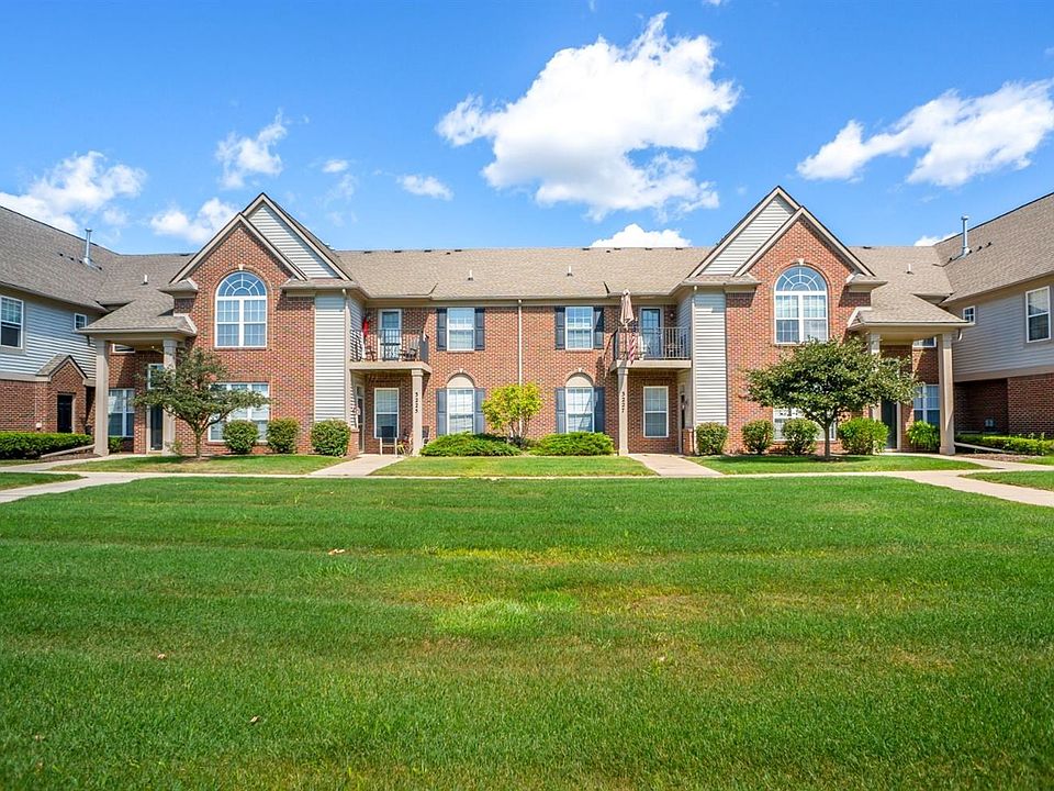 1st image of 3227 Primrose Ln