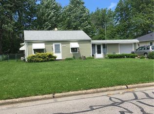 4908 Forest Rd, Mentor, OH 44060