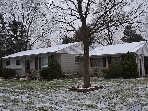 2nd image of 1079 Irwin Dr