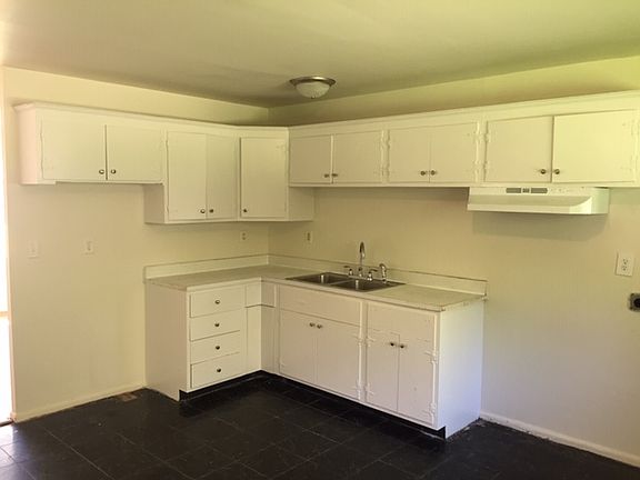 2nd image of 9846 Maurine Dr