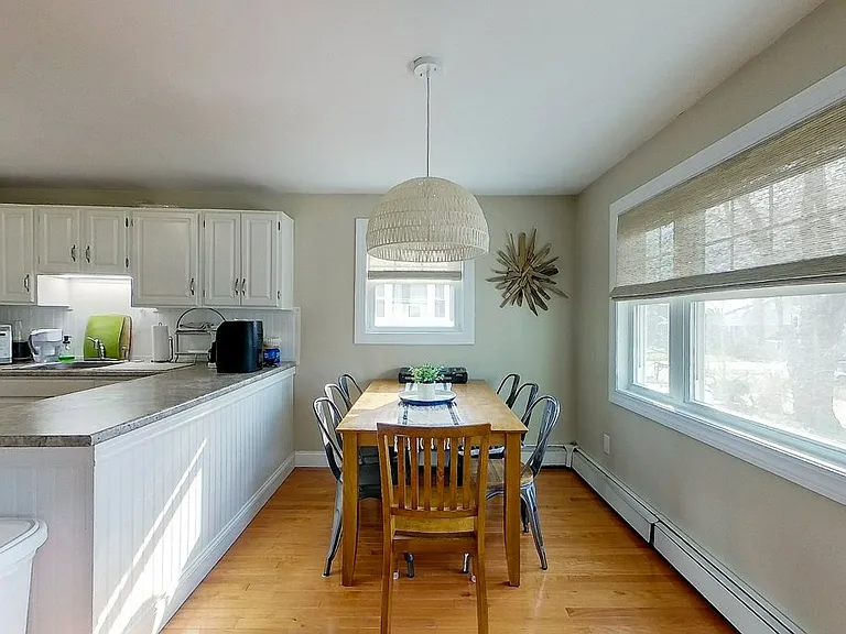 46 Allston Ave — Photo 4