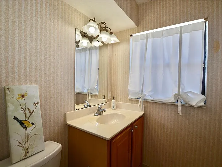 6150 Gulfport Blvd S — Photo 26