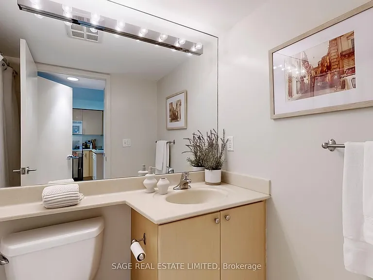 219 Fort York Blvd #616 — Photo 19