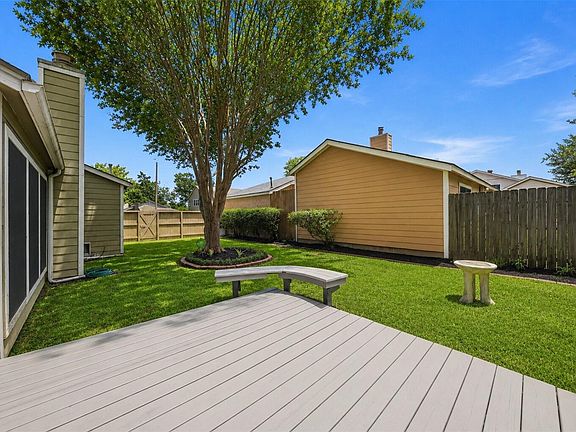 4th image of 7518 Alcomita Dr