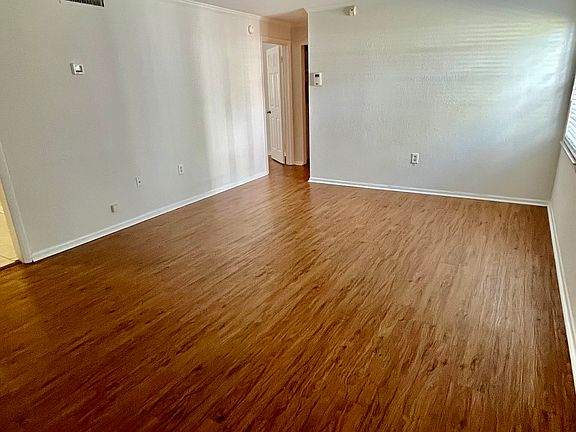2nd image of 120 E Miller St APT 6