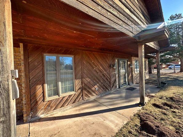500 3rd St, Fort Supply, OK 73841