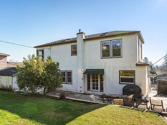4th image of 406 Castilian Way