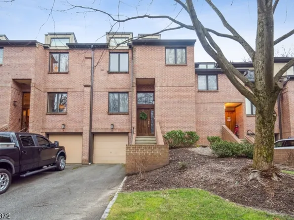 11 Andrea Dr, Fairfield Twp., NJ 07004