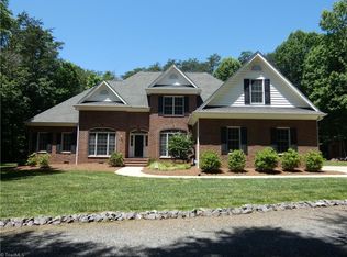 470 Rabbit Farm Trl, Advance, NC 27006