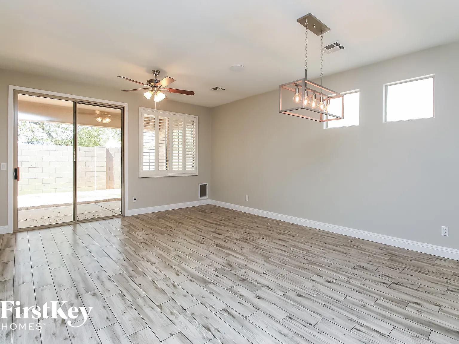 3 bed, 2.0 bath, 1353 sqft, $2,515 — Photo 2