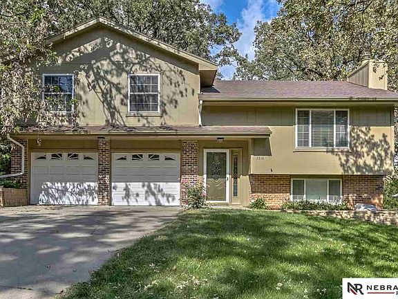 2nd image of 3516 Fairway Dr