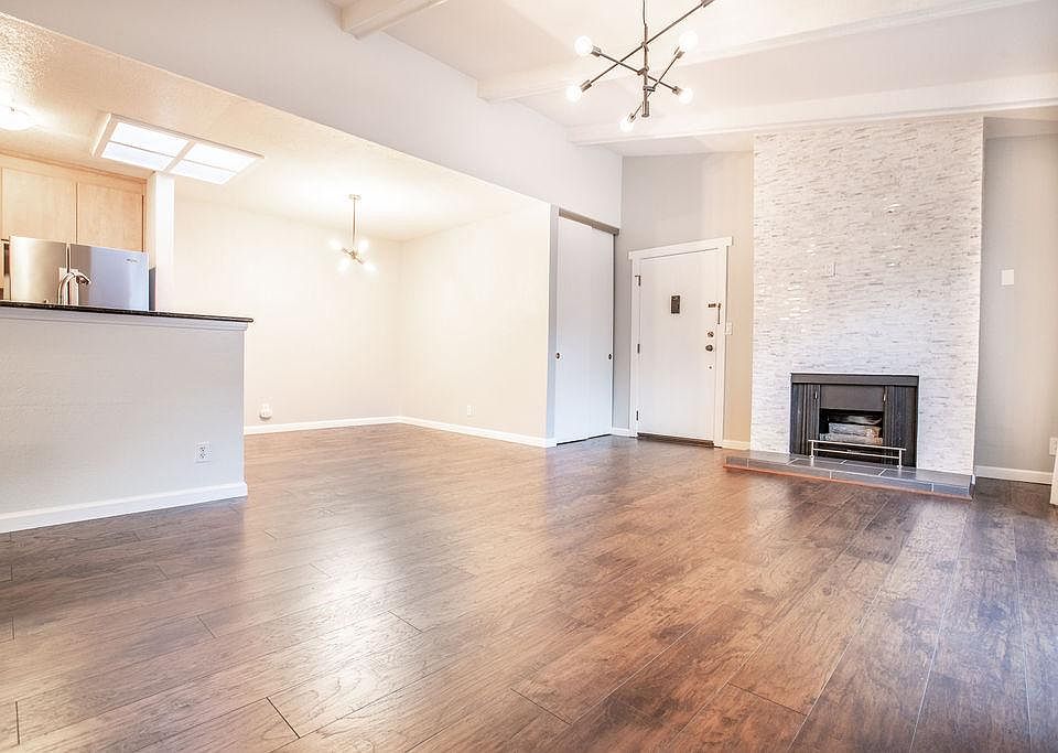 1st image of 1209 Oak Grove Ave APT 303