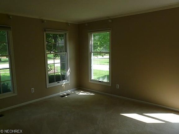 2nd image of 5290 Park Dr