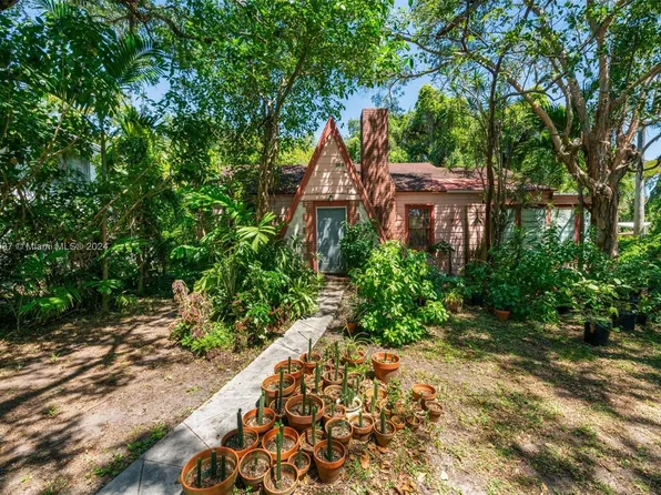 835 NW 7th St, Miami, FL 33136