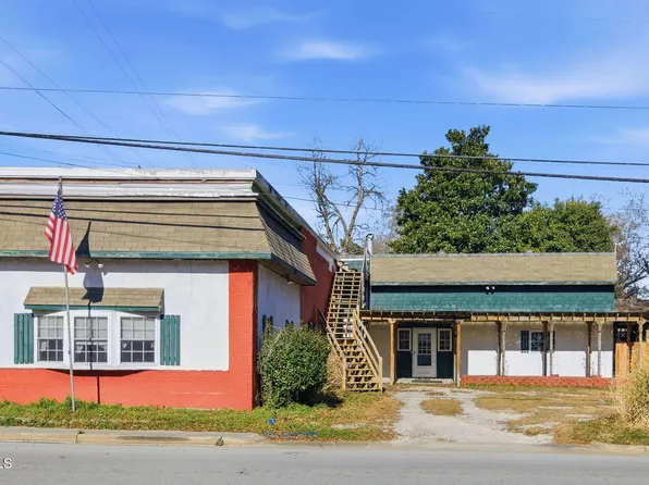 201 N Wilmington Street, Richlands, NC 28574