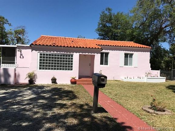 2nd image of 831 NE 123rd St #0