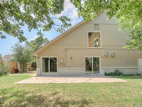 3rd image of 4000 Spyglass Ln