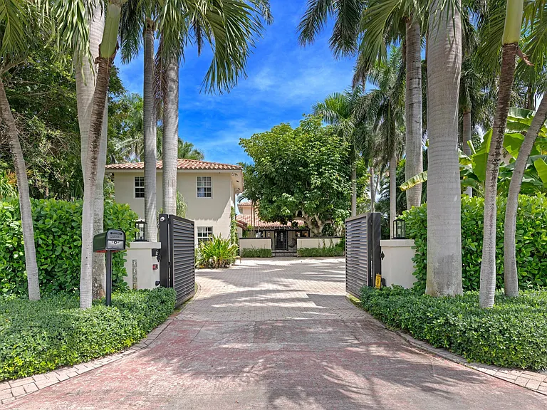 3304 N Flagler Dr — Photo 9