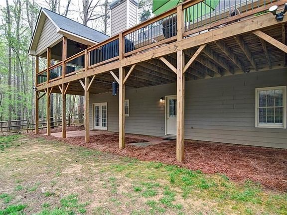 5th image of 676 Wedgewood Dr