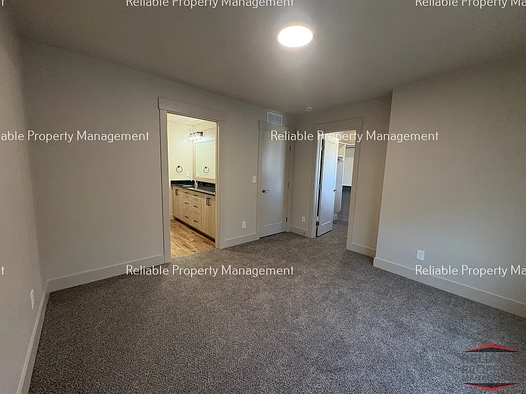 2713 Derrald Ave — Photo 8