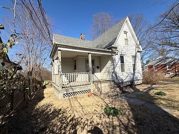 3rd image of 1520 Highland Ave