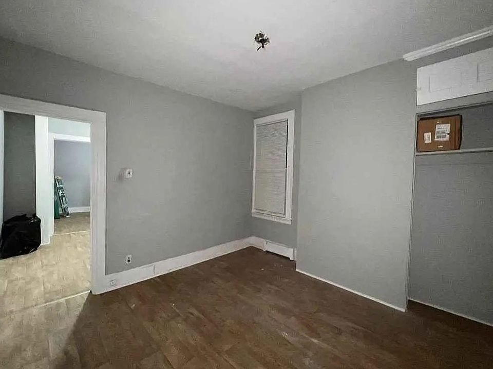 1st image of 1317 44th Pl N #2