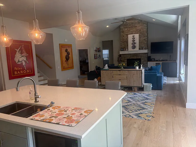 230 Willoway Rd — Photo 3