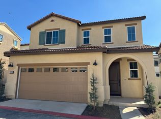 16036 Esparza Ln, Fontana, CA 92336