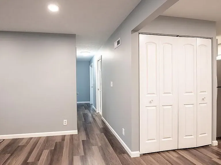 1125 Windsor Dr — Photo 6