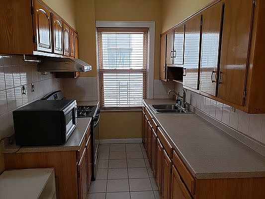 3rd image of 50-49 39th Pl #1
