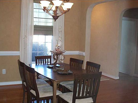 2nd image of 456 River Arch Dr