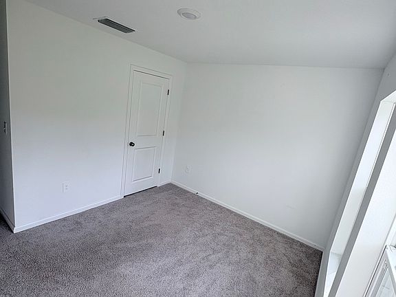 3rd image of 7162 N Glenridge Cir