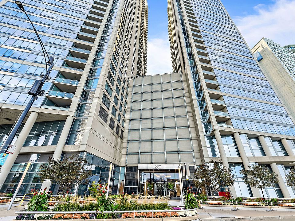 1st image of 600 N Lake Shore Dr APT 2108