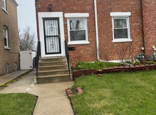 329 Hyde Park Ave, Bellwood, IL