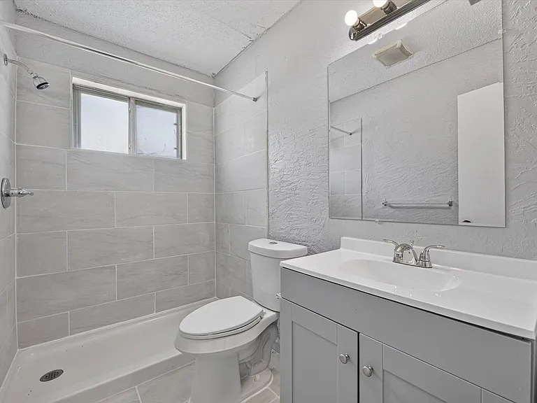 210 Nettletree St — Photo 14