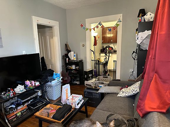 4th image of 272 Pembroke St #E