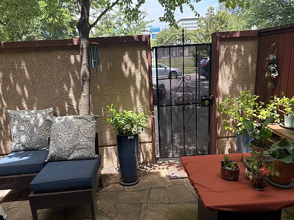 2nd image of 942 Q St #942