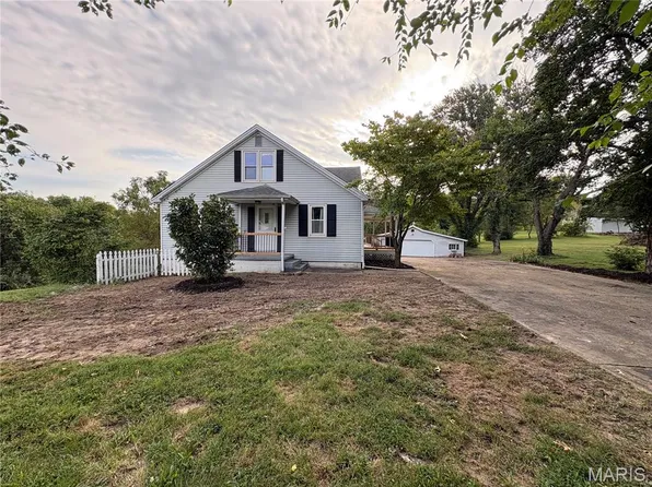 2249 Holtgrewe Rd, Washington, MO 63090