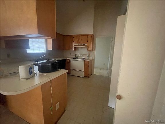 4th image of 1615 Vista View Dr